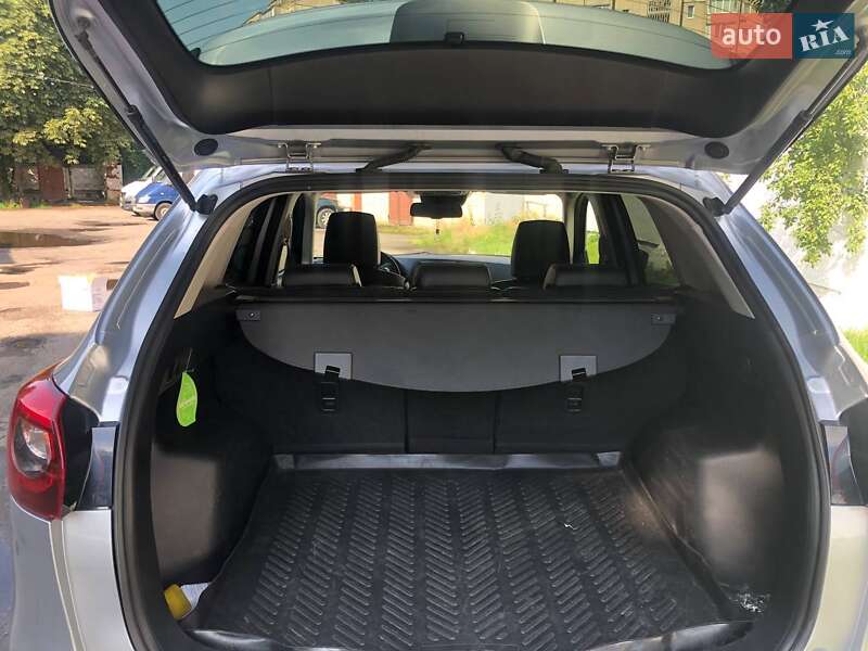 Внедорожник / Кроссовер Mazda CX-5 2016 в Луцке