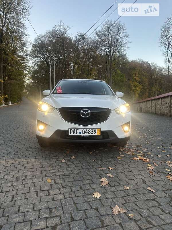 Внедорожник / Кроссовер Mazda CX-5 2014 в Черновцах