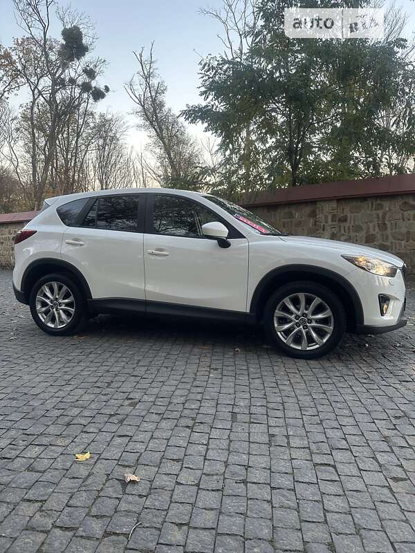 Внедорожник / Кроссовер Mazda CX-5 2014 в Черновцах