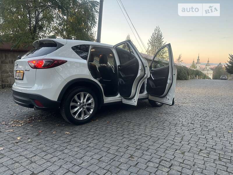 Внедорожник / Кроссовер Mazda CX-5 2014 в Черновцах