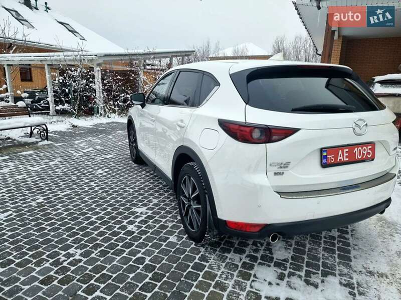 Внедорожник / Кроссовер Mazda CX-5 2018 в Киеве