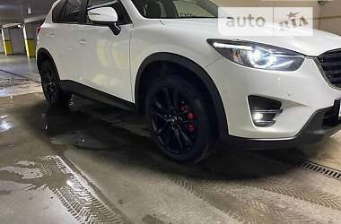 Позашляховик / Кросовер Mazda CX-5 2015 в 