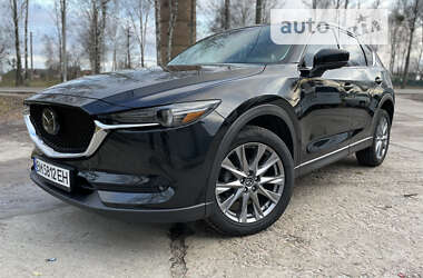 Позашляховик / Кросовер Mazda CX-5 2018 в 