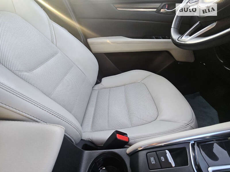 Внедорожник / Кроссовер Mazda CX-5 2017 в Киеве