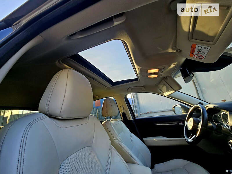 Внедорожник / Кроссовер Mazda CX-5 2017 в Киеве