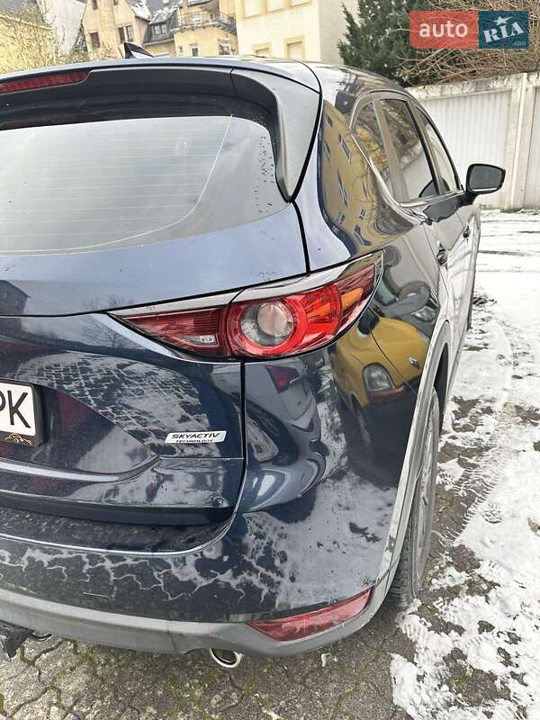 Внедорожник / Кроссовер Mazda CX-5 2017 в Киеве