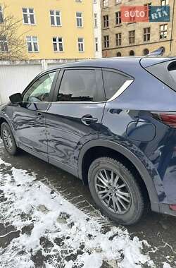 Внедорожник / Кроссовер Mazda CX-5 2017 в 