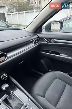 Внедорожник / Кроссовер Mazda CX-5 2017 в 
