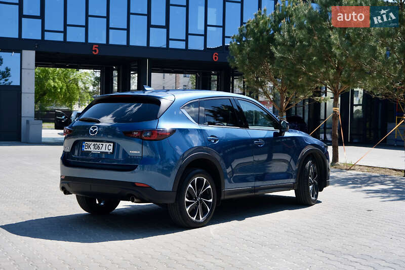 Внедорожник / Кроссовер Mazda CX-5 2022 в Ровно