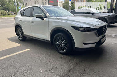 Внедорожник / Кроссовер Mazda CX-5 2017 в Киеве