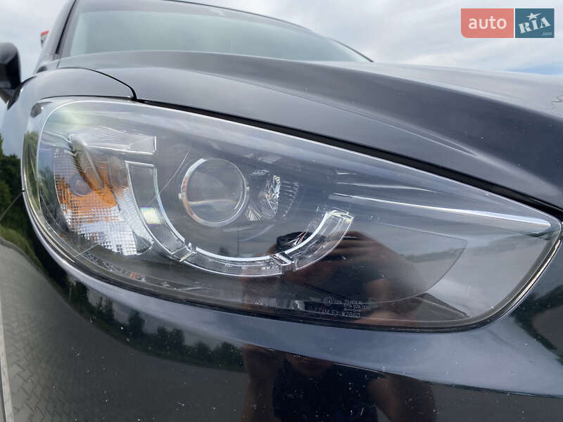 Позашляховик / Кросовер Mazda CX-5 2015 в Голованівську