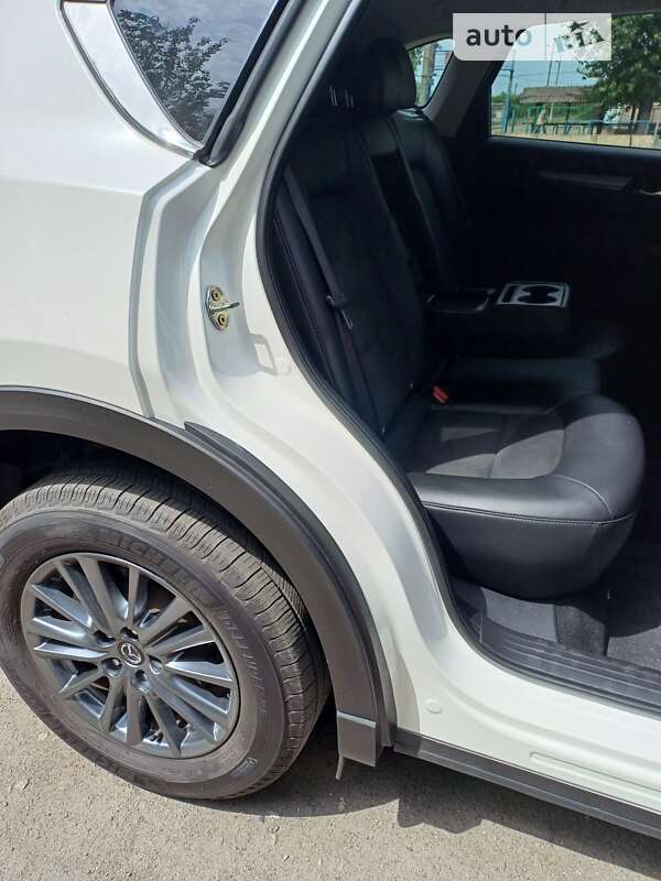 Внедорожник / Кроссовер Mazda CX-5 2020 в Першотравенске