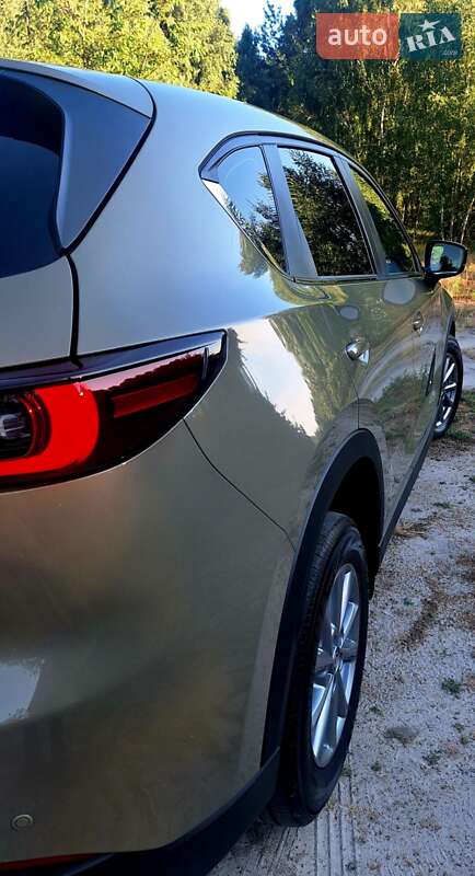 Позашляховик / Кросовер Mazda CX-5 2022 в 