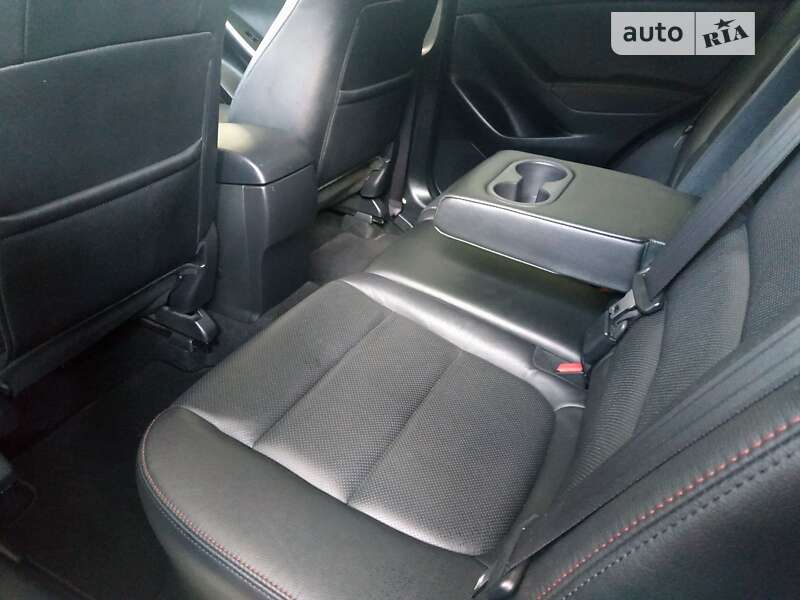 Внедорожник / Кроссовер Mazda CX-5 2014 в Нововолынске