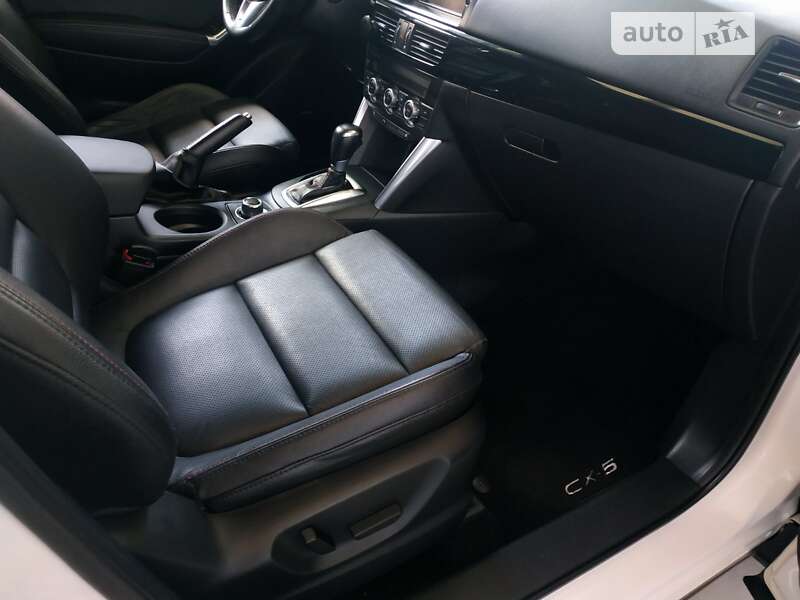 Внедорожник / Кроссовер Mazda CX-5 2014 в Нововолынске