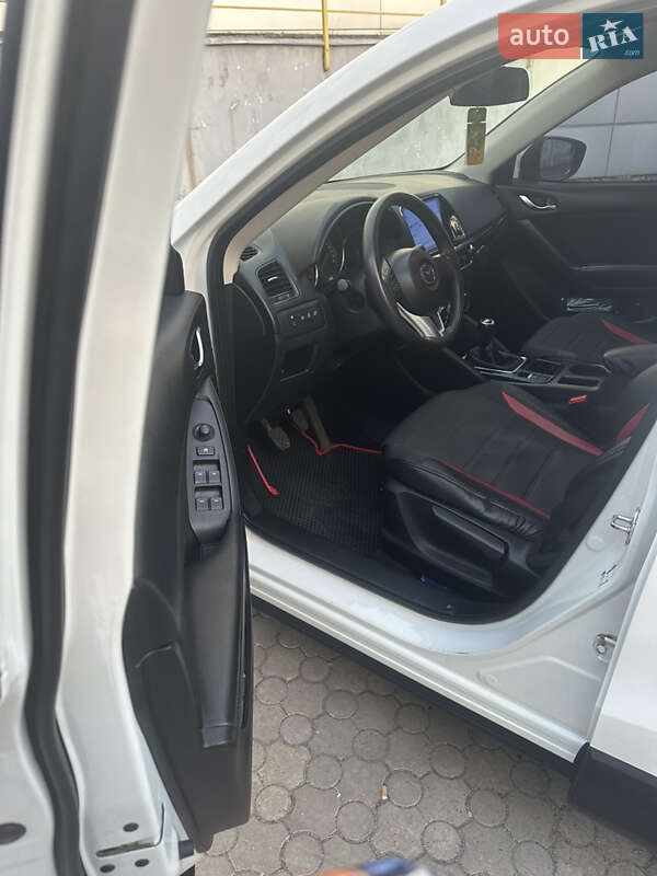 Позашляховик / Кросовер Mazda CX-5 2015 в Дніпрі