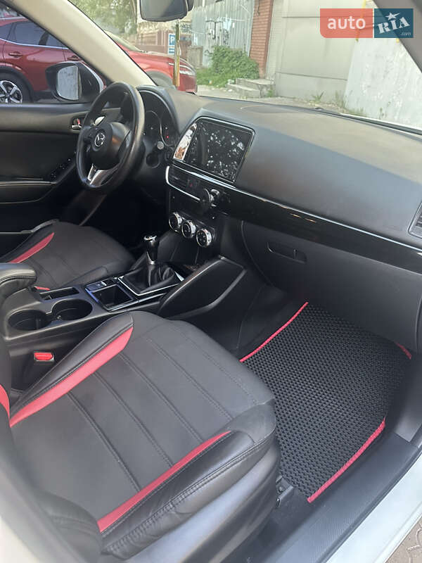 Позашляховик / Кросовер Mazda CX-5 2015 в Дніпрі