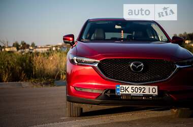 Внедорожник / Кроссовер Mazda CX-5 2018 в 