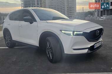 Позашляховик / Кросовер Mazda CX-5 2018 в 