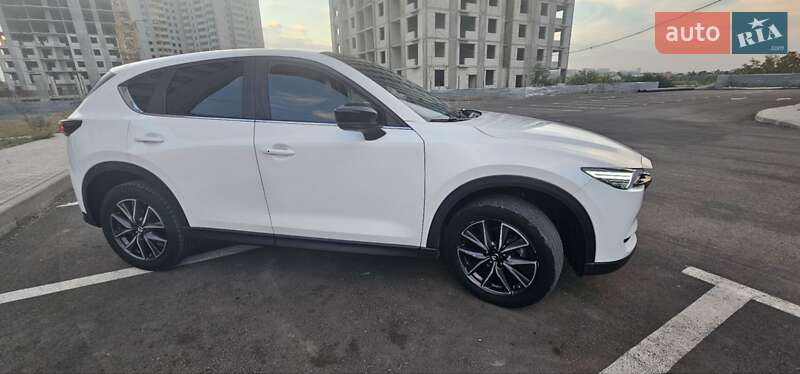 Внедорожник / Кроссовер Mazda CX-5 2018 в Харькове