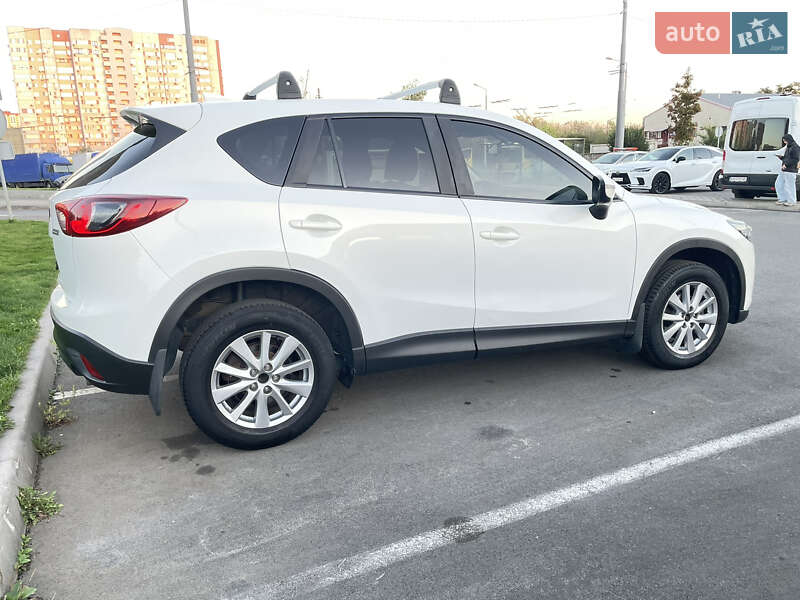 Позашляховик / Кросовер Mazda CX-5 2015 в Києві