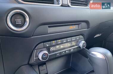 Позашляховик / Кросовер Mazda CX-5 2021 в 