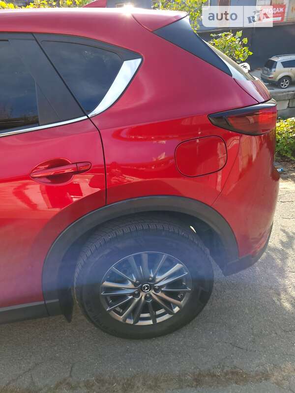 Внедорожник / Кроссовер Mazda CX-5 2017 в Киеве