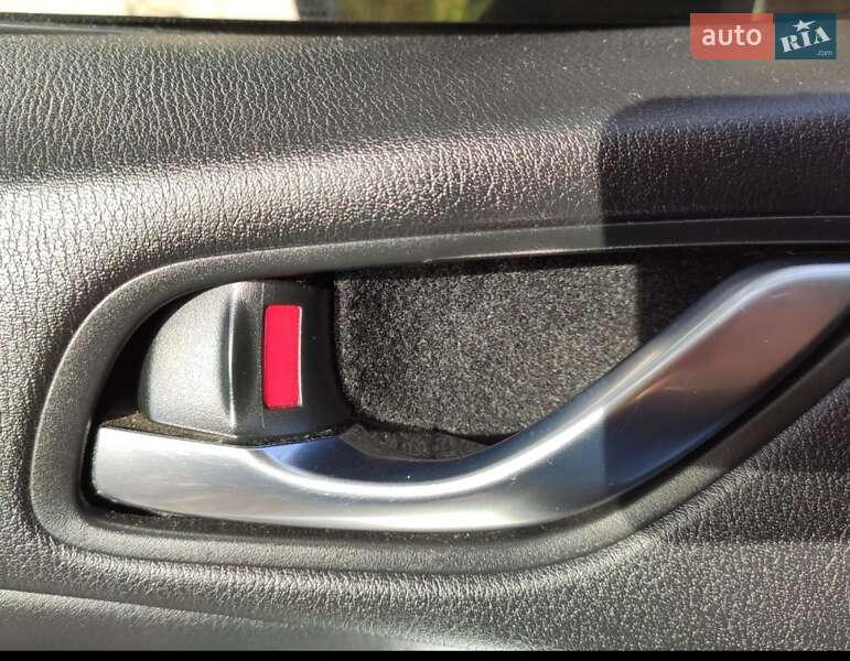 Внедорожник / Кроссовер Mazda CX-5 2015 в Чугуеве