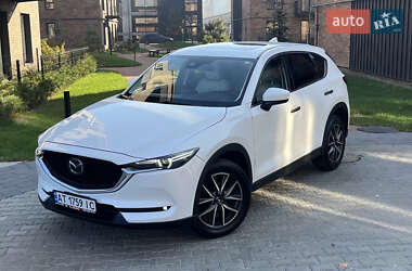 Позашляховик / Кросовер Mazda CX-5 2017 в 