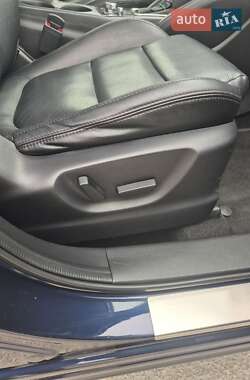 Позашляховик / Кросовер Mazda CX-5 2015 в 