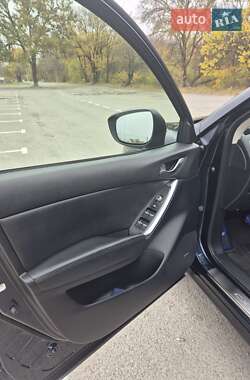 Позашляховик / Кросовер Mazda CX-5 2015 в 