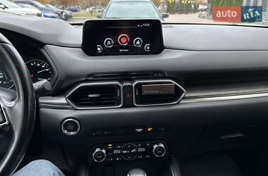 Позашляховик / Кросовер Mazda CX-5 2018 в 