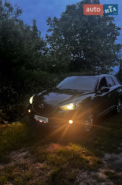 Позашляховик / Кросовер Mazda CX-5 2012 в 