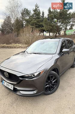 Внедорожник / Кроссовер Mazda CX-5 2018 в 