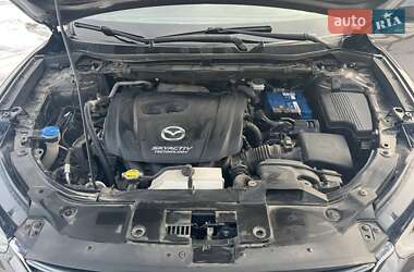 Позашляховик / Кросовер Mazda CX-5 2016 в 