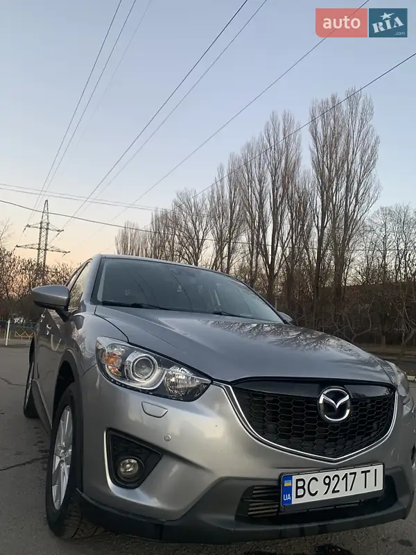Позашляховик / Кросовер Mazda CX-5 2013 в 