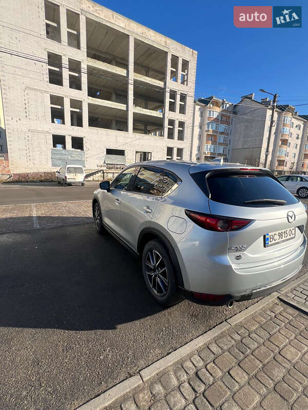 Внедорожник / Кроссовер Mazda CX-5 2017 в Сколе