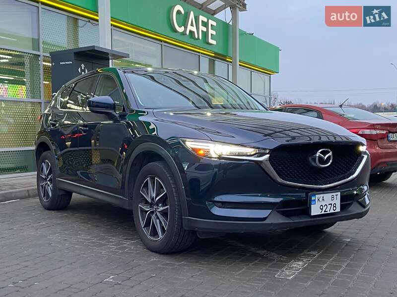 Внедорожник / Кроссовер Mazda CX-5 2017 в Киеве