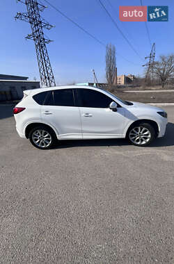 Позашляховик / Кросовер Mazda CX-5 2014 в 