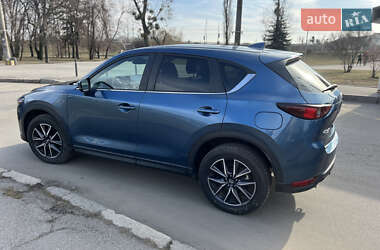 Позашляховик / Кросовер Mazda CX-5 2018 в 