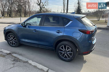 Позашляховик / Кросовер Mazda CX-5 2018 в 