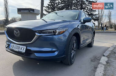 Позашляховик / Кросовер Mazda CX-5 2018 в 