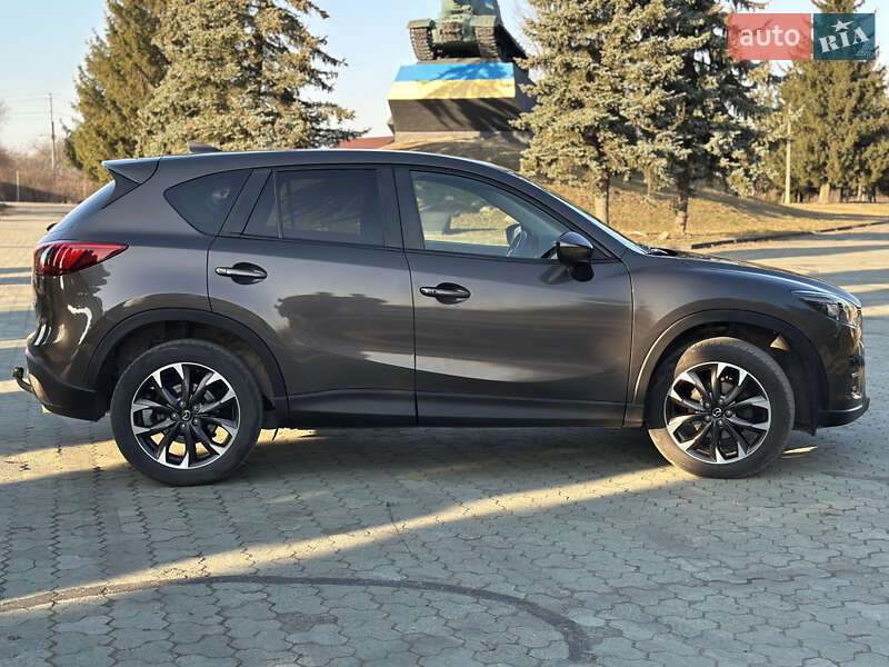 Внедорожник / Кроссовер Mazda CX-5 2016 в Дубно