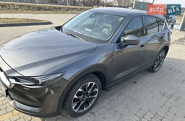 Внедорожник / Кроссовер Mazda CX-5 2017 в Костополе