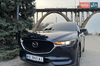 Позашляховик / Кросовер Mazda CX-5 2018 в 