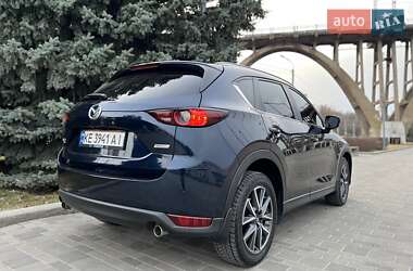 Позашляховик / Кросовер Mazda CX-5 2018 в 