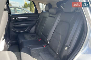 Позашляховик / Кросовер Mazda CX-5 2017 в 