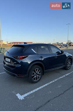 Позашляховик / Кросовер Mazda CX-5 2018 в 