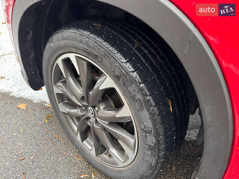 Позашляховик / Кросовер Mazda CX-5 2015 в Києві