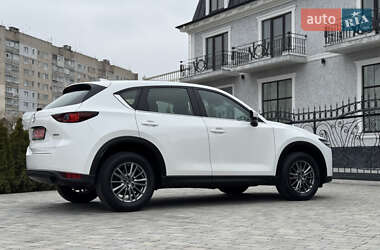 Позашляховик / Кросовер Mazda CX-5 2017 в 